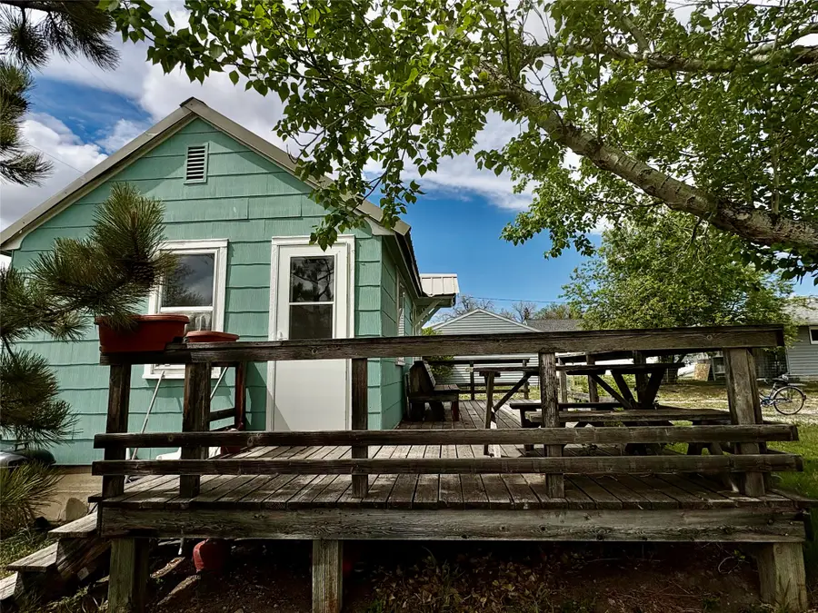 216 3rd Avenue Sw, Choteau, MT 59422 - #3