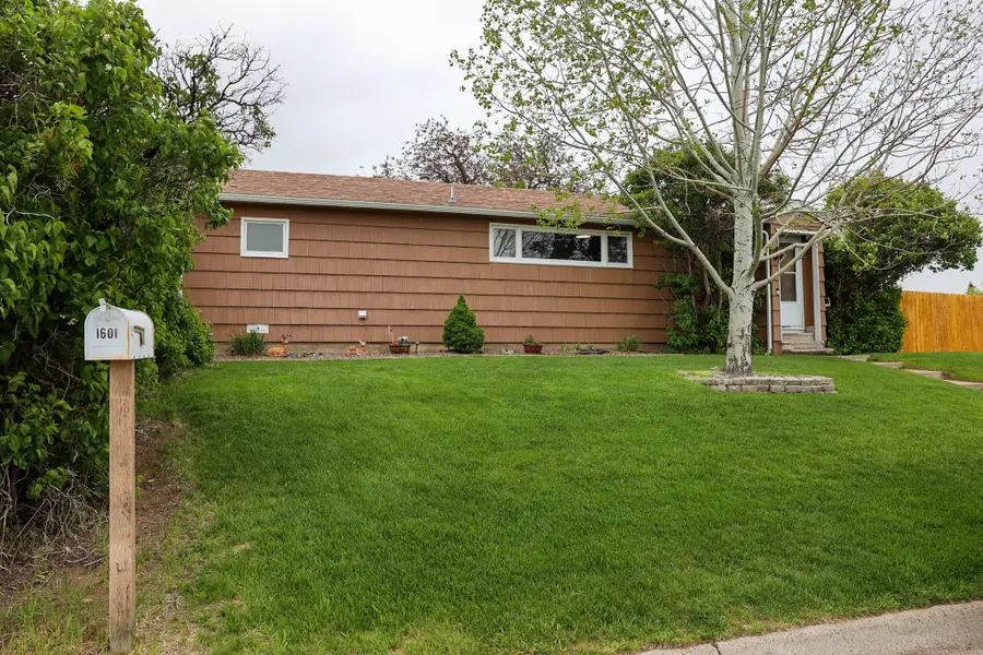 1601 19th Avenue S, Great Falls, MT 59405 - #2