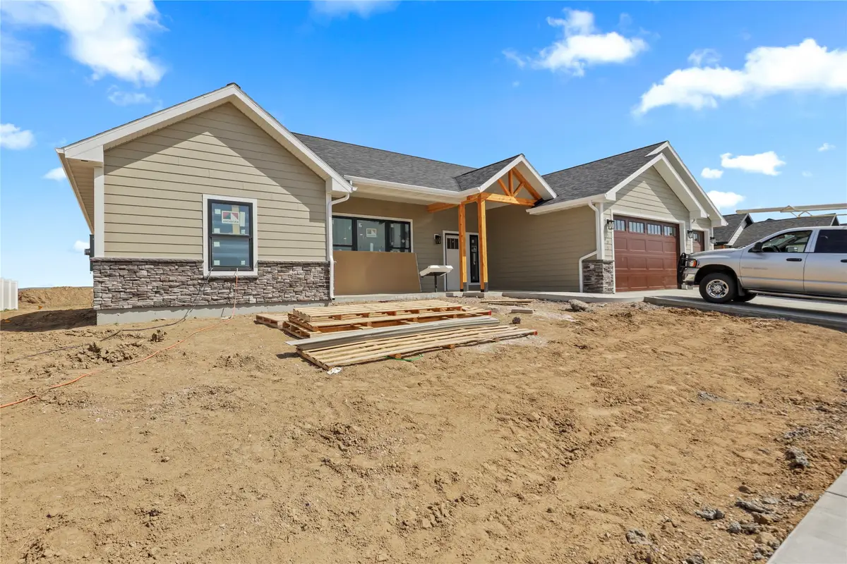 205 42nd Avenue Ne, Great Falls, MT 59404 - #1