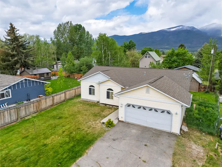 225 Spring Street, Stevensville, MT 59870 - #2