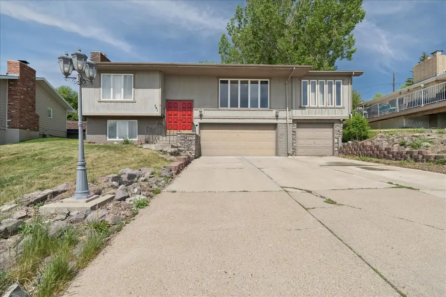 761 33a Avenue Ne, Great Falls, MT 59404 - #2