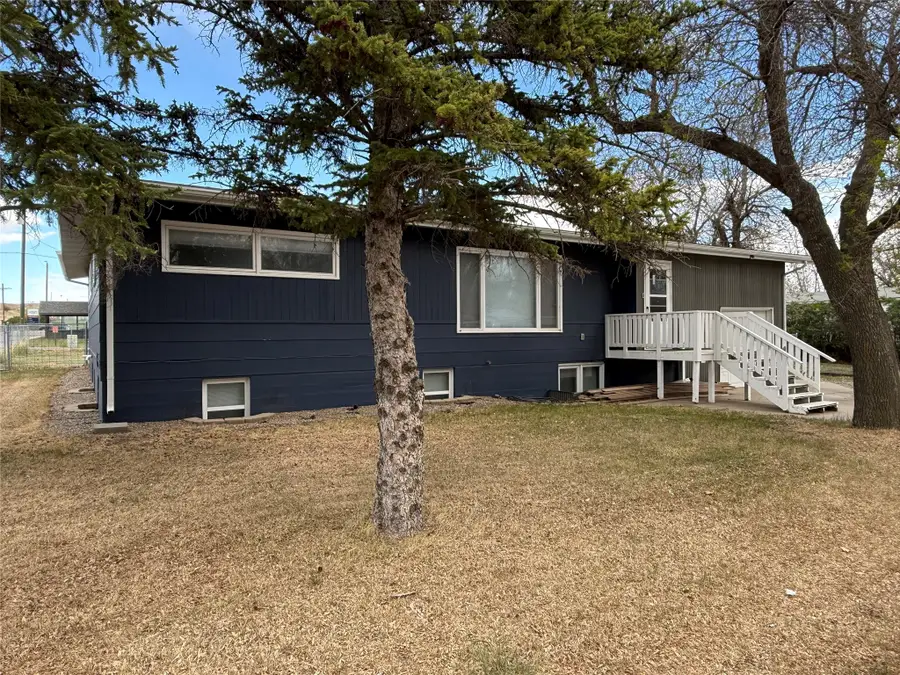670 Benton Avenue, Shelby, MT 59474 - #2