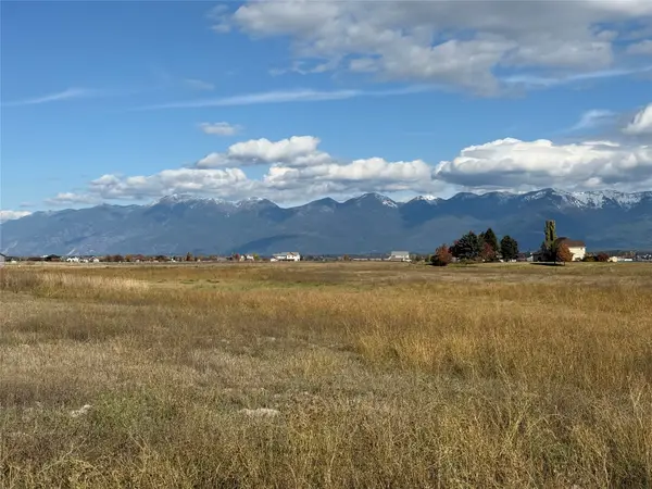 585 Farm Road, Kalispell, MT 59901