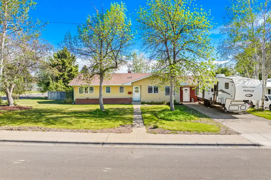 2626 8th Avenue S, Great Falls, MT 59405 - #2