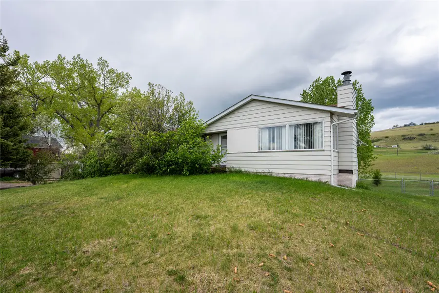 2500 5th Avenue Sw, Great Falls, MT 59404 - #2