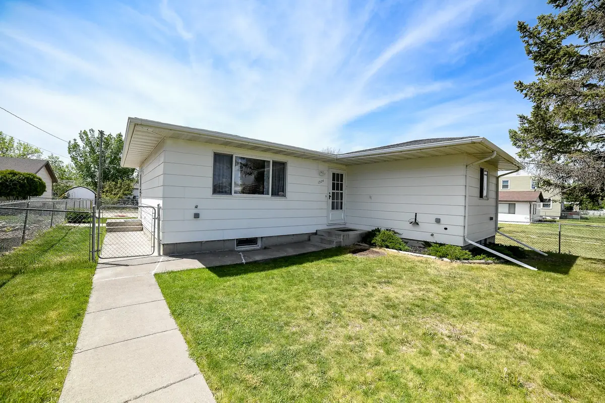 1304 3rd Avenue Nw, Great Falls, MT 59404 - #1
