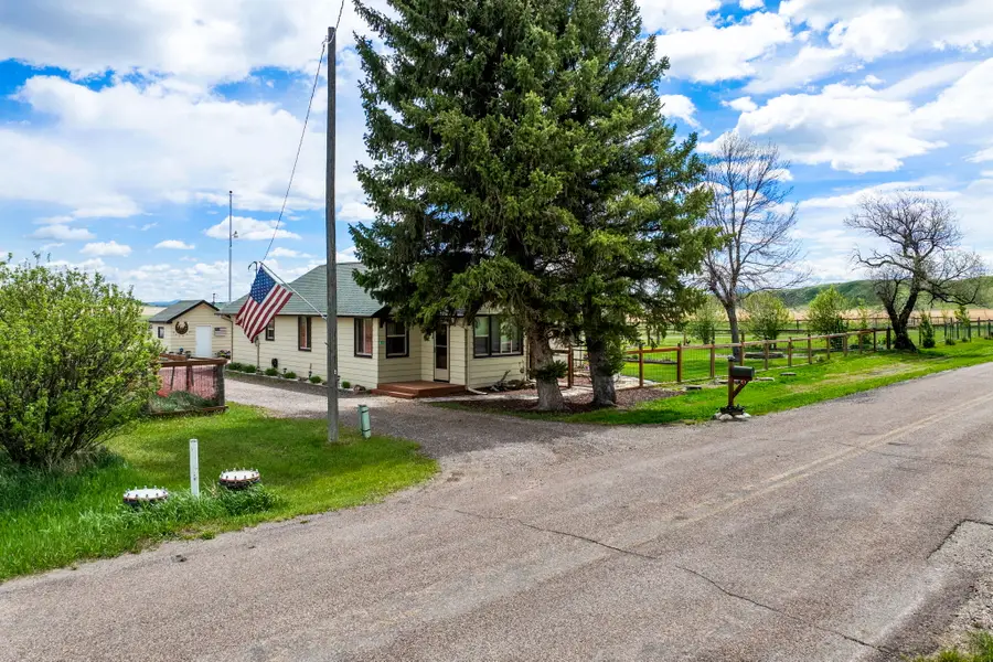 81 Eaton Avenue, Great Falls, MT 59405 - #2