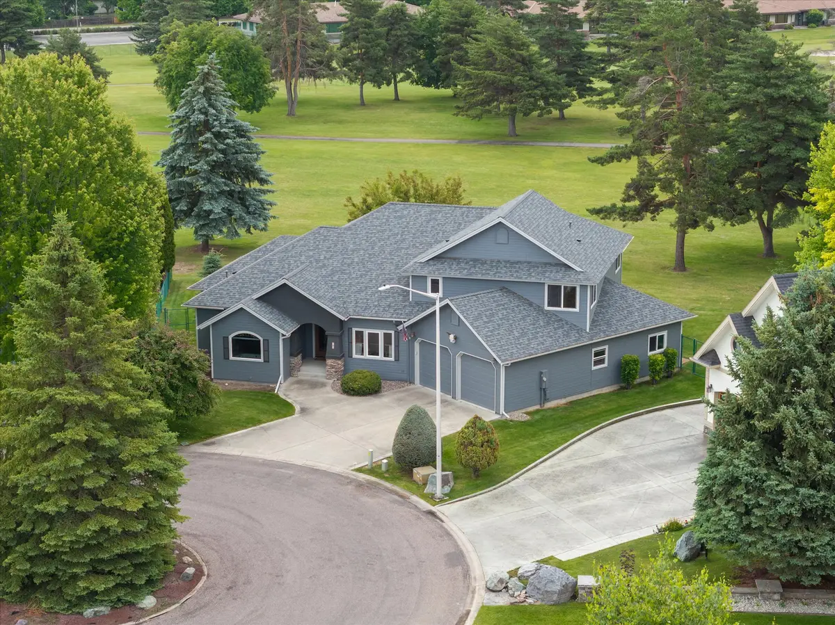 18 Buffalo Hills Circle, Kalispell, MT 59901 - #1
