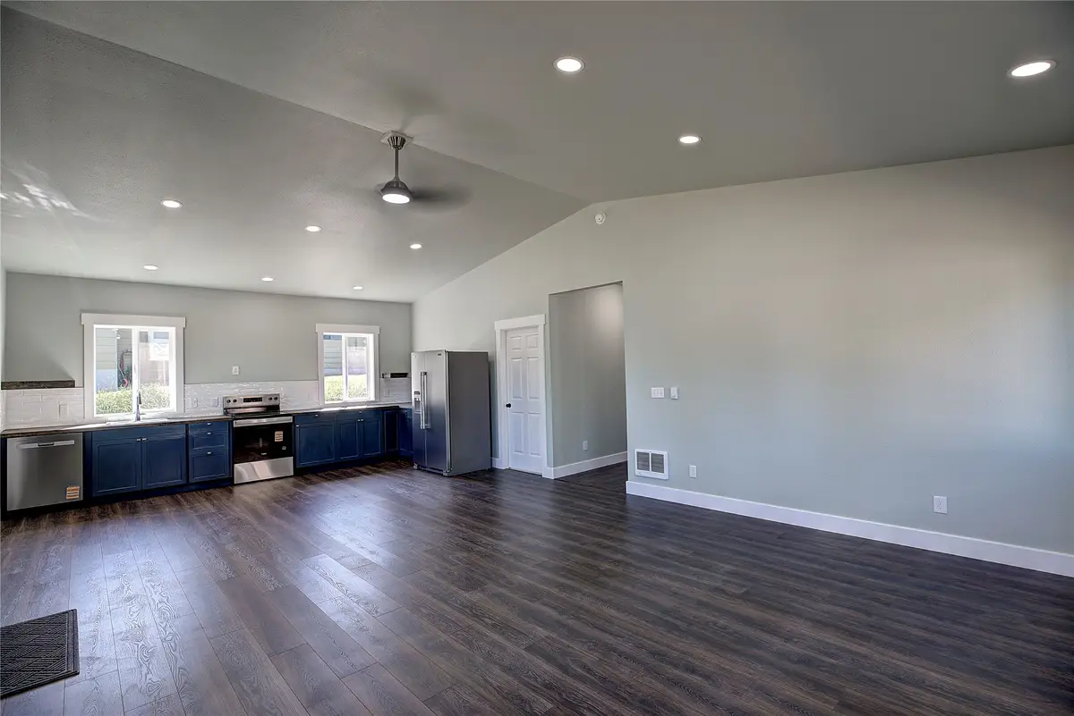 608 13th Avenue E, Polson, MT 59860 - #1