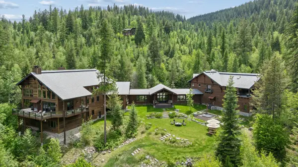 1725 Lion Mountain Drive, Whitefish, MT 59937