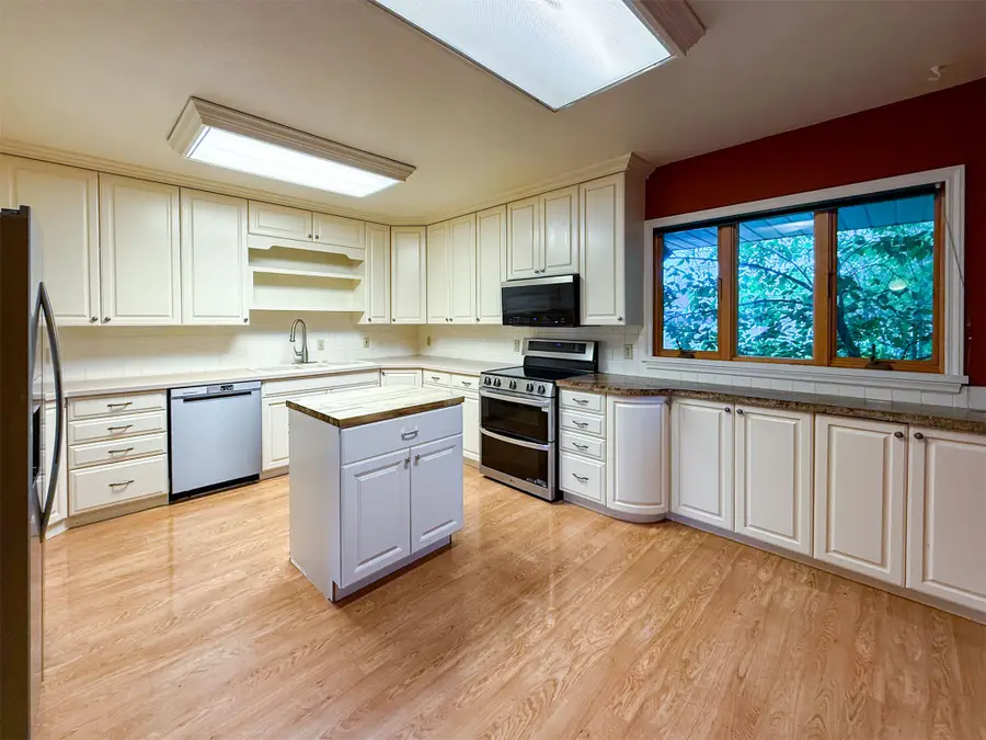 3200 3rd Avenue S, Great Falls, MT 59405 - #3