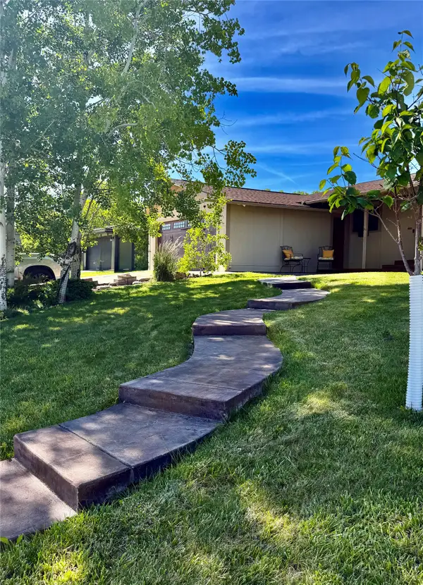 1221 Park Garden Road, Great Falls, MT 59404