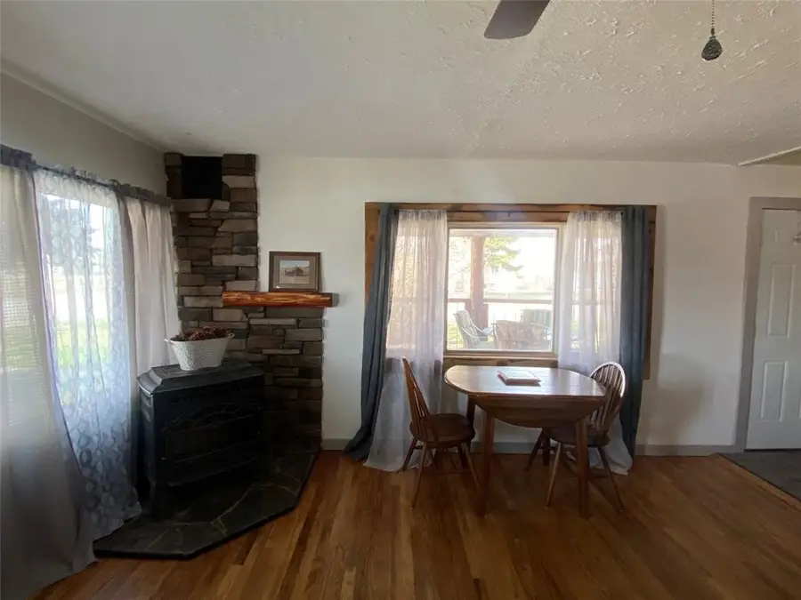 523 W Peterson Avenue, Deer Lodge, MT 59722 - #3