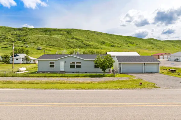 124 Broadway Avenue E, Highwood, MT 59450