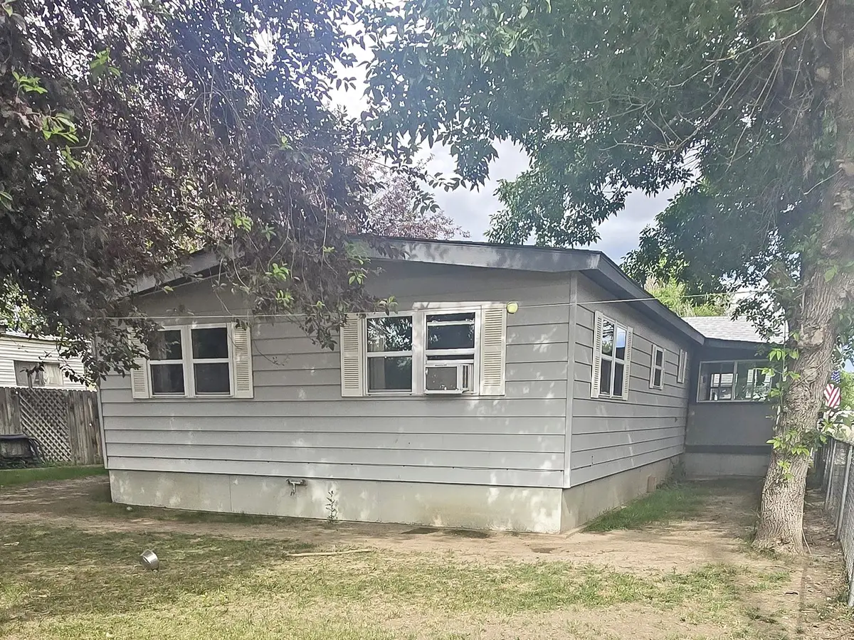209 Madison Street, Shelby, MT 59474 - #1