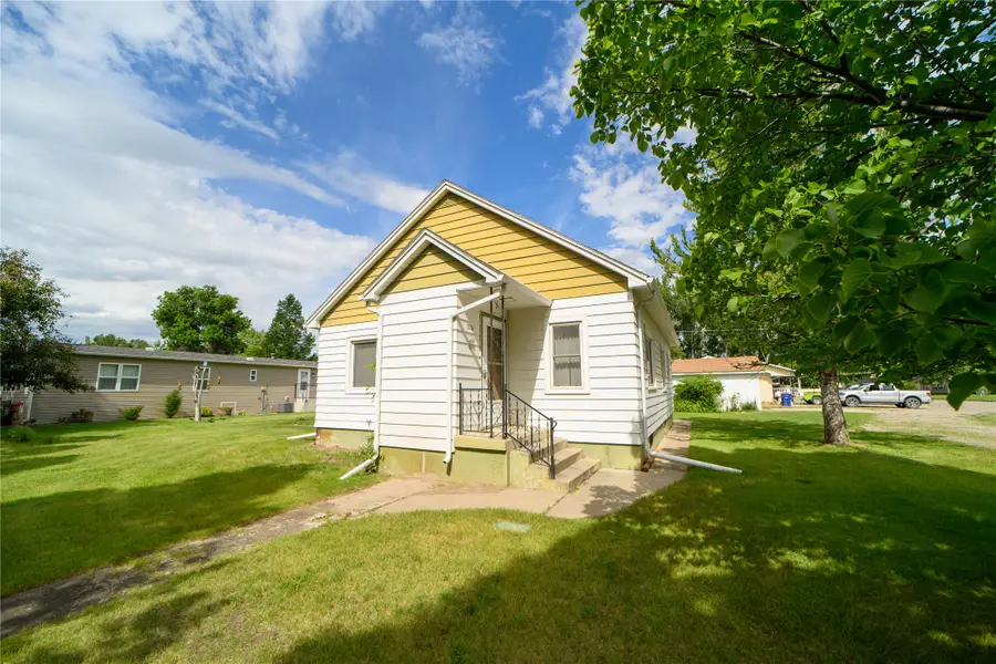 716 Main Street, Fort Benton, MT 59442 - #2