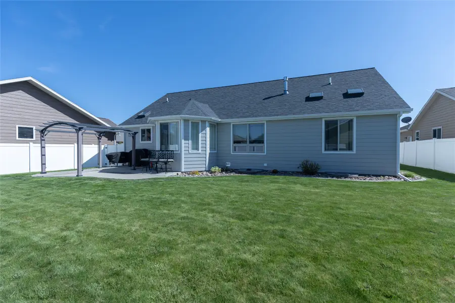4305 13th Avenue S, Great Falls, MT 59405 - #3