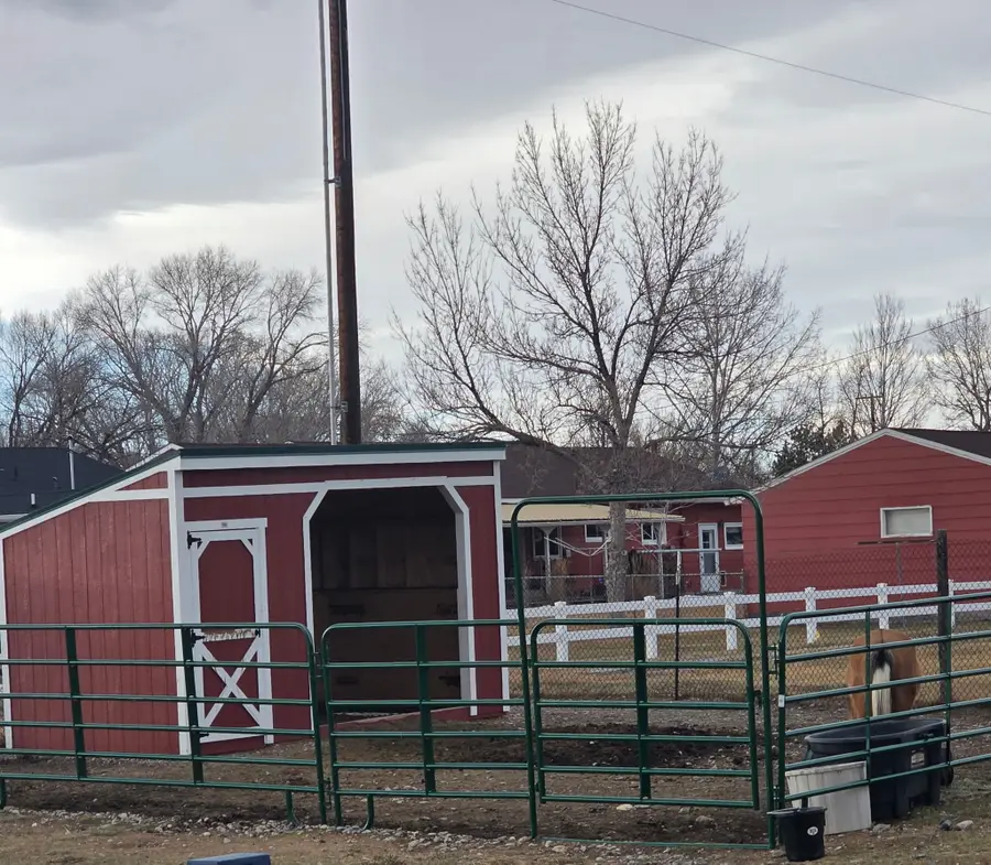 805 3rd Street Sw, Choteau, MT 59422 - #2