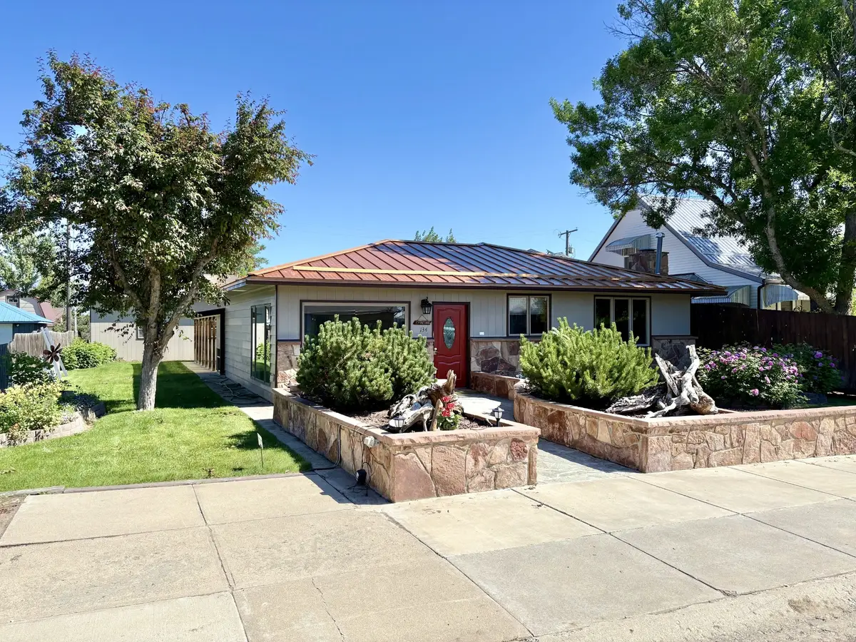 134 W Quincy Avenue, Chester, MT 59522 - #1