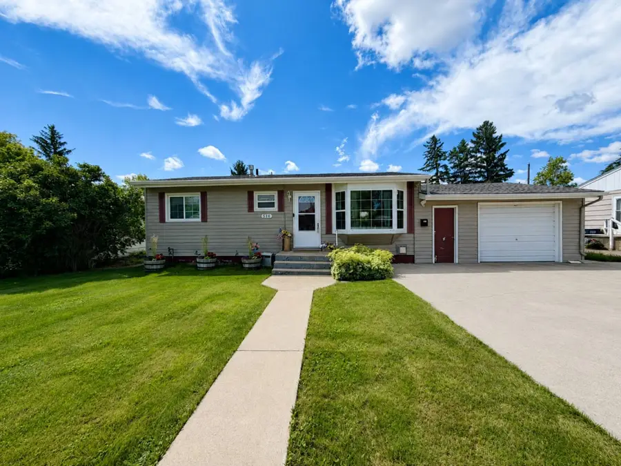 516 25th Avenue Ne, Great Falls, MT 59404 - #2