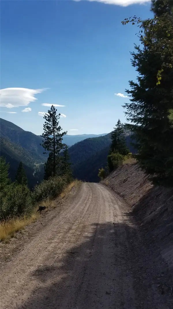 2200 Petty Creek Road, Alberton, MT 59820