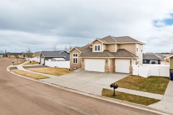 1012 46th Avenue Ne, Great Falls, MT 59404