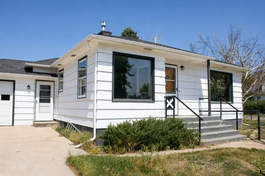 104 2nd Avenue Sw, Cut Bank, MT 59427 - #2