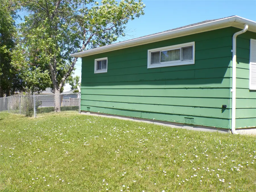5301 4th Avenue S, Great Falls, MT 59405 - #2