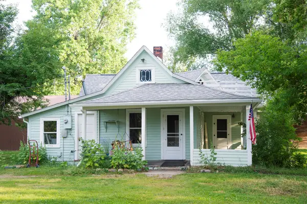 306 4th Avenue Sw, Choteau, MT 59422