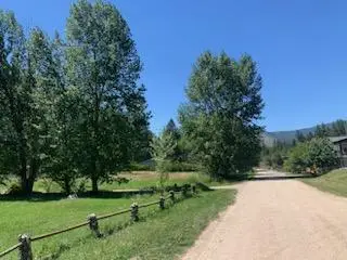 105 Parkway Drive, Alberton, MT 59820
