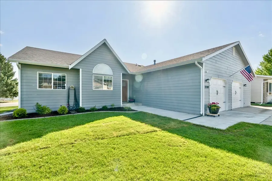 2709 Bitterroot Drive, Great Falls, MT 59404 - #2
