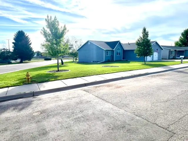 2709 Bitterroot Drive, Great Falls, MT 59404 - #3