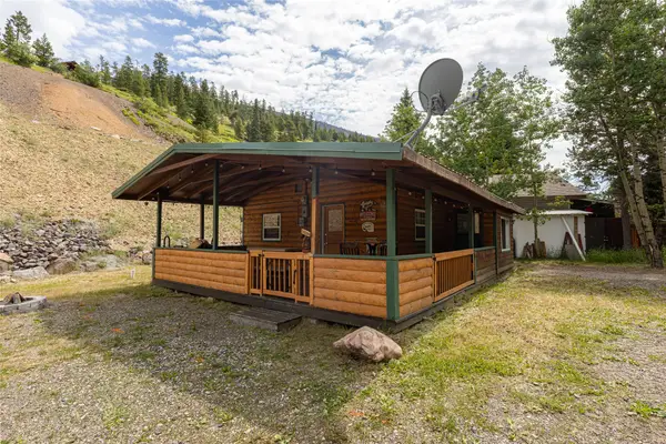 635 N Main Street, Neihart, MT 59465