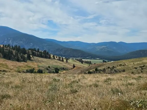 132 Hillview Road, Plains, MT 59859
