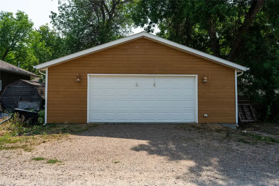 1809 9th Avenue S, Great Falls, MT 59405 - #2