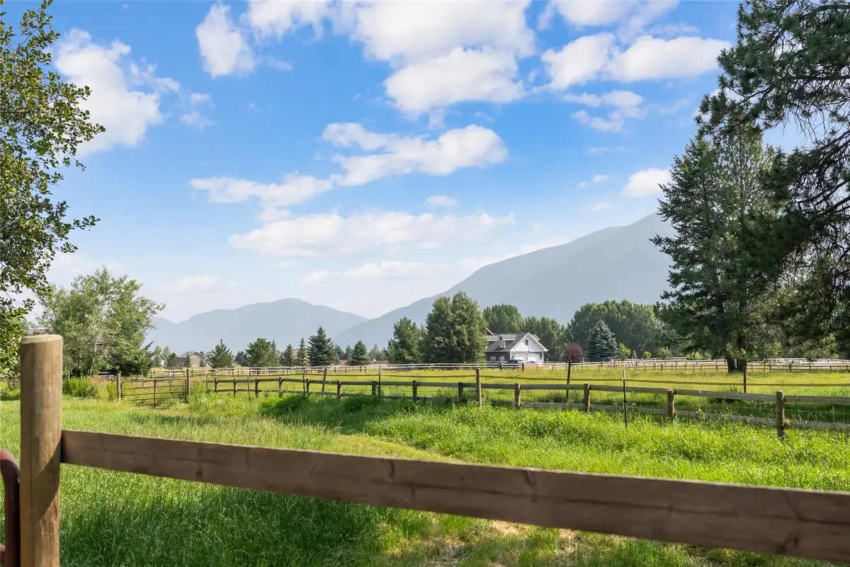 183 Middle View Trail S, Columbia Falls, MT 59912 - #1