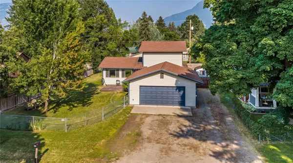 121 2nd Avenue E, Columbia Falls, MT 59912