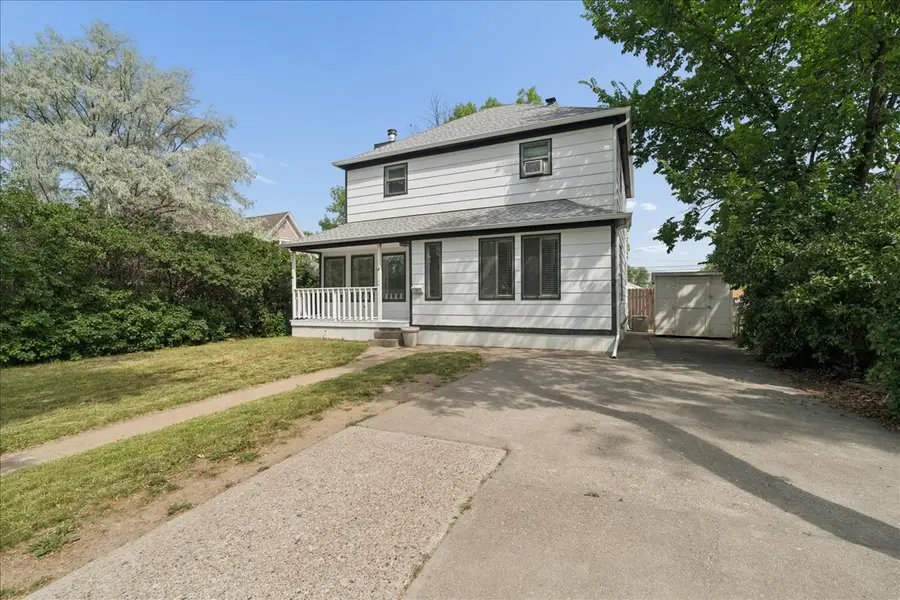 1219 9th Avenue S, Great Falls, MT 59405 - #2