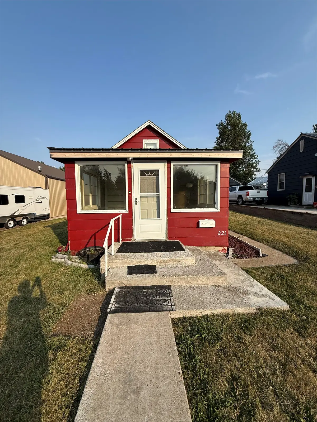 221 4th Avenue Se, Cut Bank, MT 59427 - #1