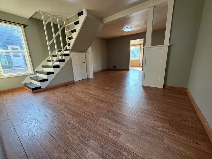 221 4th Avenue Se, Cut Bank, MT 59427 - #2