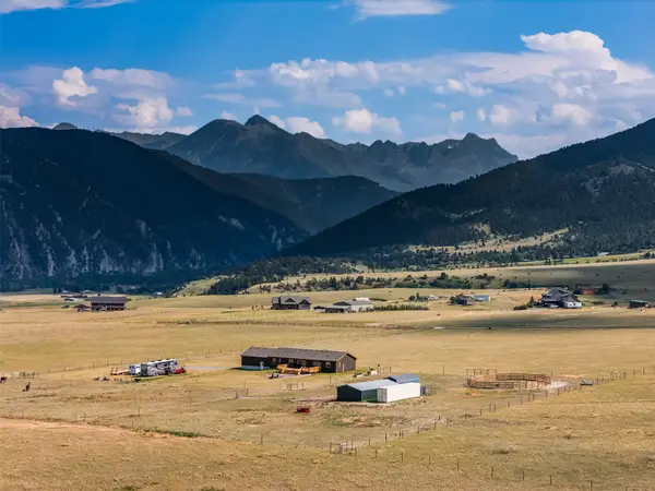 110 Buffalo Trail, Livingston, MT 59047