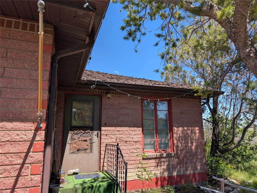 123 10th Avenue N, Shelby, MT 59474 - #2