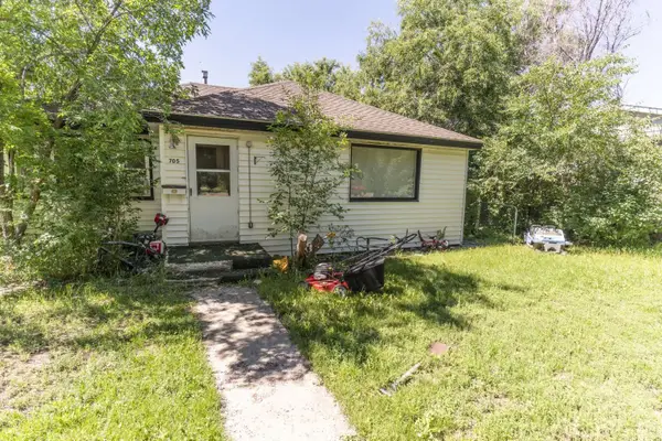 705 5th Avenue S, Glasgow, MT 59230