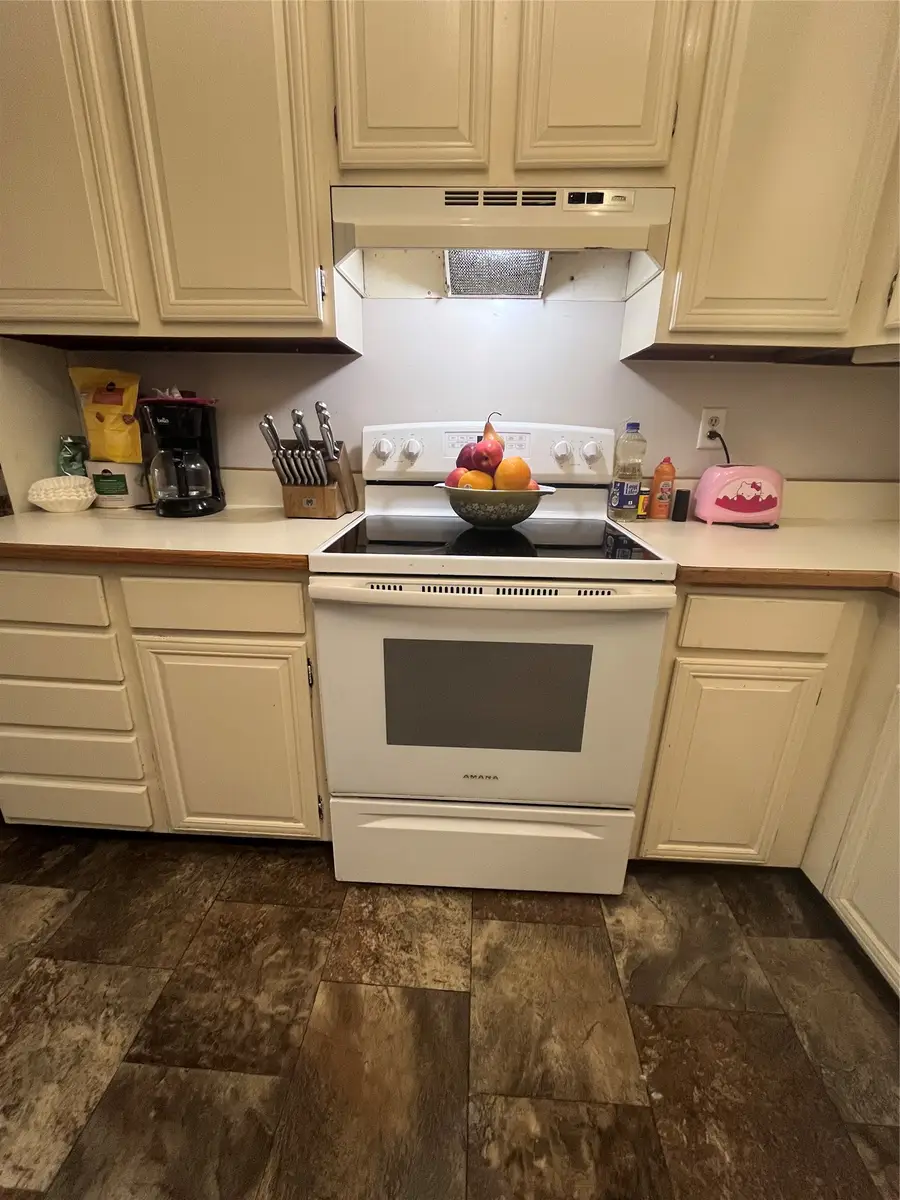 30 5th Avenue Se, Cut Bank, MT 59427 - #3