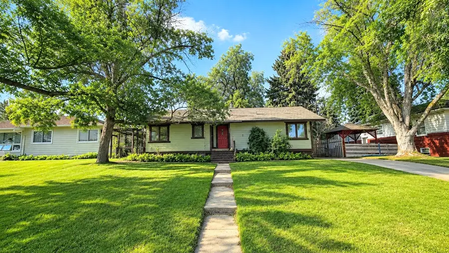 3036 7th Avenue S, Great Falls, MT 59405 - #2