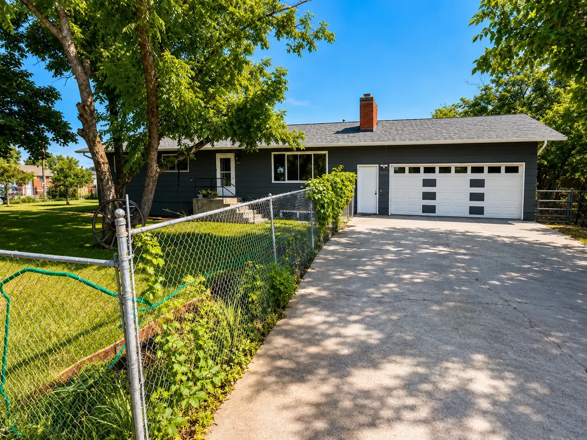 906 Charlo Street, Missoula, MT 59802 - #1
