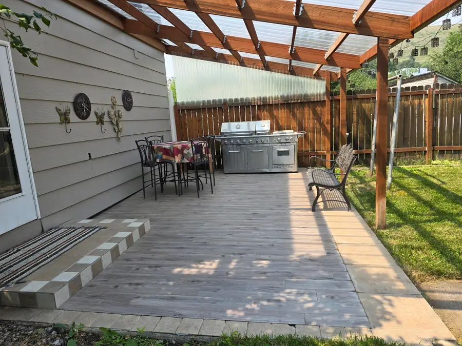 117 2nd Avenue S, Belt, MT 59412 - #2