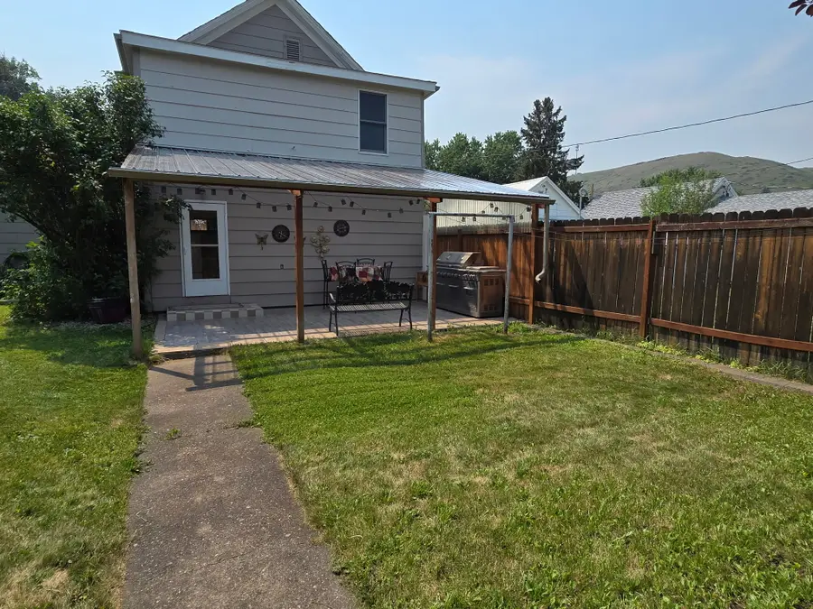 117 2nd Avenue S, Belt, MT 59412 - #3
