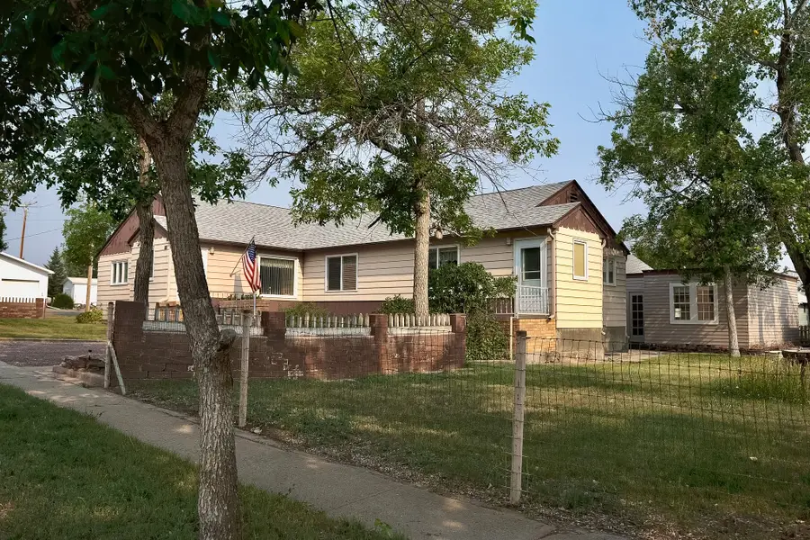 35 4th Street S, Sunburst, MT 59482 - #3