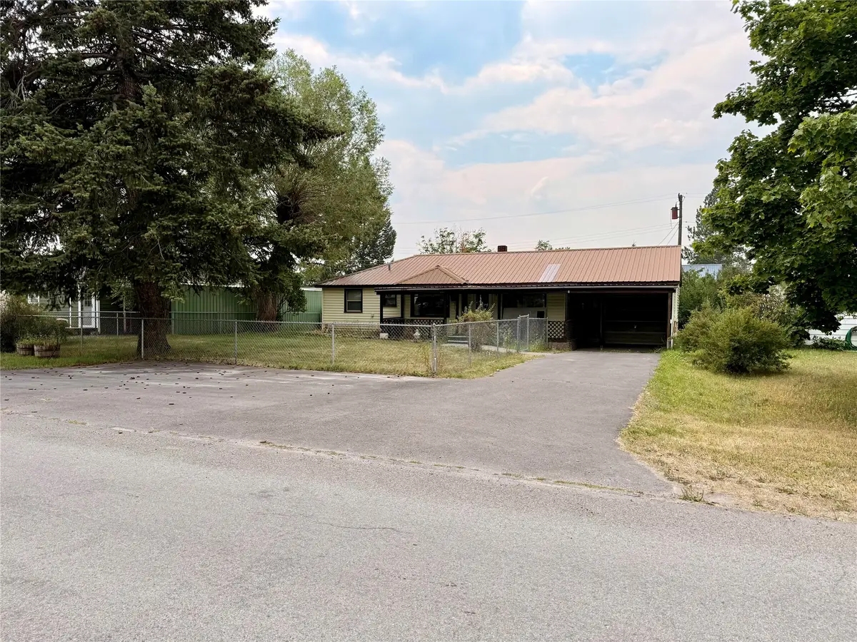 1506 4th Avenue W, Columbia Falls, MT 59912 - #1